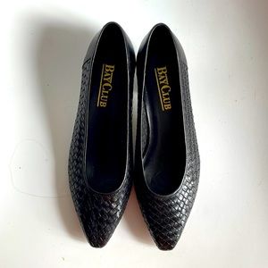 Vintage Bay Club Leather Kitten Heels